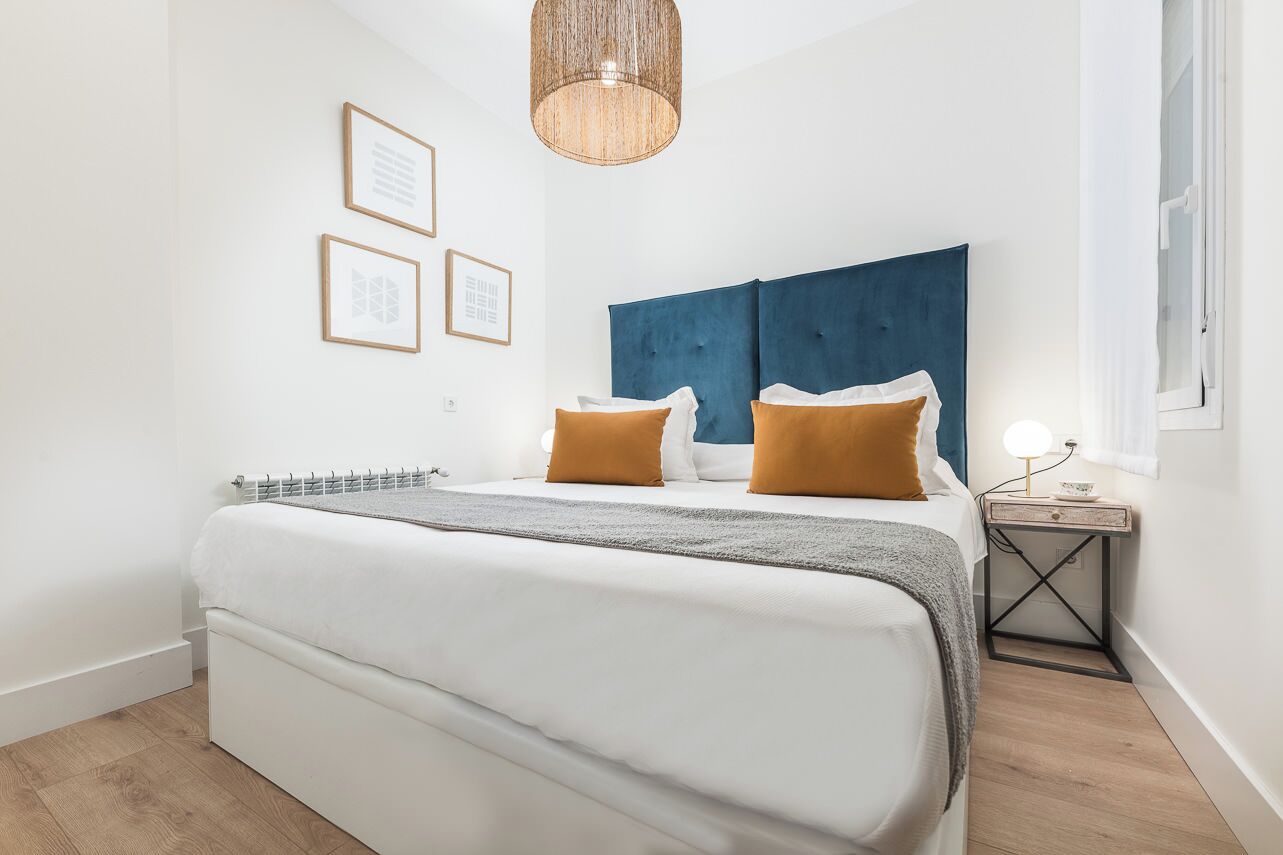 2 slaapkamers, een strijkplank/strijkijzer, gratis wifi, beddengoed