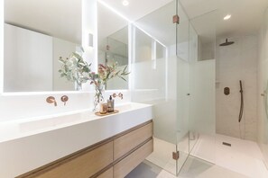 Towels - Canalejas II - Two Bedroom Apartment, Sleeps 4 (Madrid)