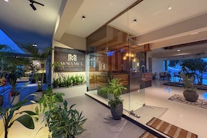 Lobby - Mora Mila (Arugam Bay)
