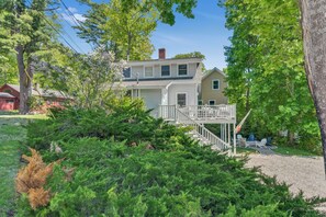 Exterior - Walk to Restaurants. Peloton Bike. Backyard Firepit. (Ogunquit)