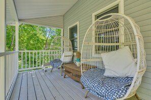 Property grounds - Walk to Restaurants. Peloton Bike. Backyard Firepit. (Ogunquit)