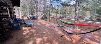 Edgewater Lodge: Riverfront Family Fun in Grayling