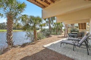 Outdoor dining - Sunsets on Sealoft by Sandpiper | Near Beach (Seabrook Island)