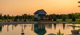 The Pondhouse- Backyard Cabin with Sauna & Pond | Port Rowan