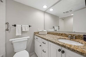 Hair dryer, towels - Cute Pet Friendly 2BR Recently Renovated, Marsh Side of Amelia Island Plantation (Fernandina Beach)