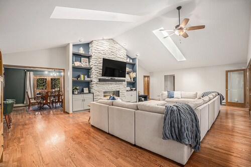 New Listing!!   Family Retreat w/ Zipline + Theater + Sauna