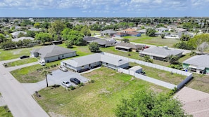 Exterior - Modern Coastal Living in Cape Coral – Close to Fort Myers Hotspots (Cape Coral)