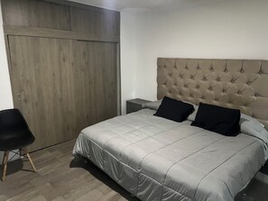 Iron/ironing board, WiFi, bed sheets - Residence in Tlaquepaque Downtown (Guadalajara)