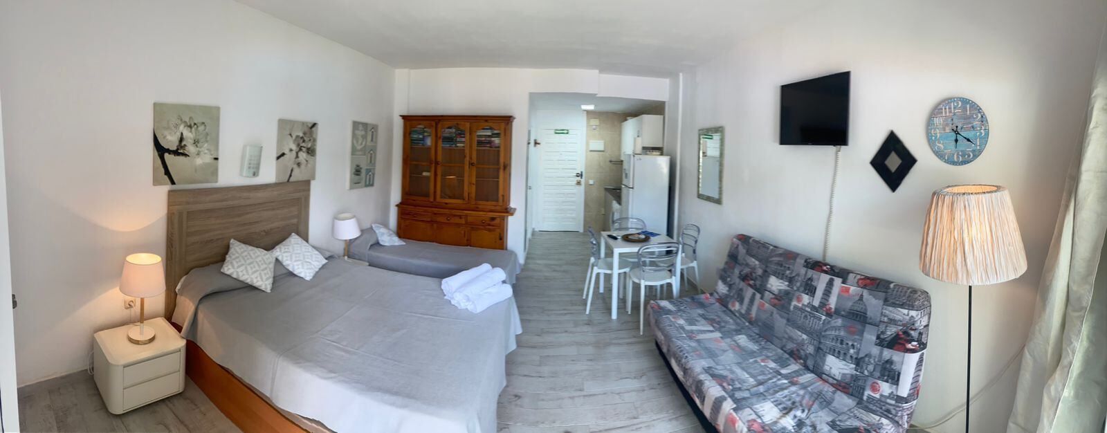 Iron/ironing board, WiFi, bed sheets