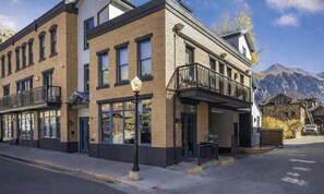 Exterior - Ballard Bliss - Modern, Comfortable 3BR/3BA (Telluride)