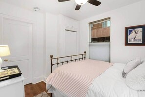 3 bedrooms, iron/ironing board, WiFi, bed sheets - Ballard Bliss - Modern, Comfortable 3BR/3BA (Telluride)