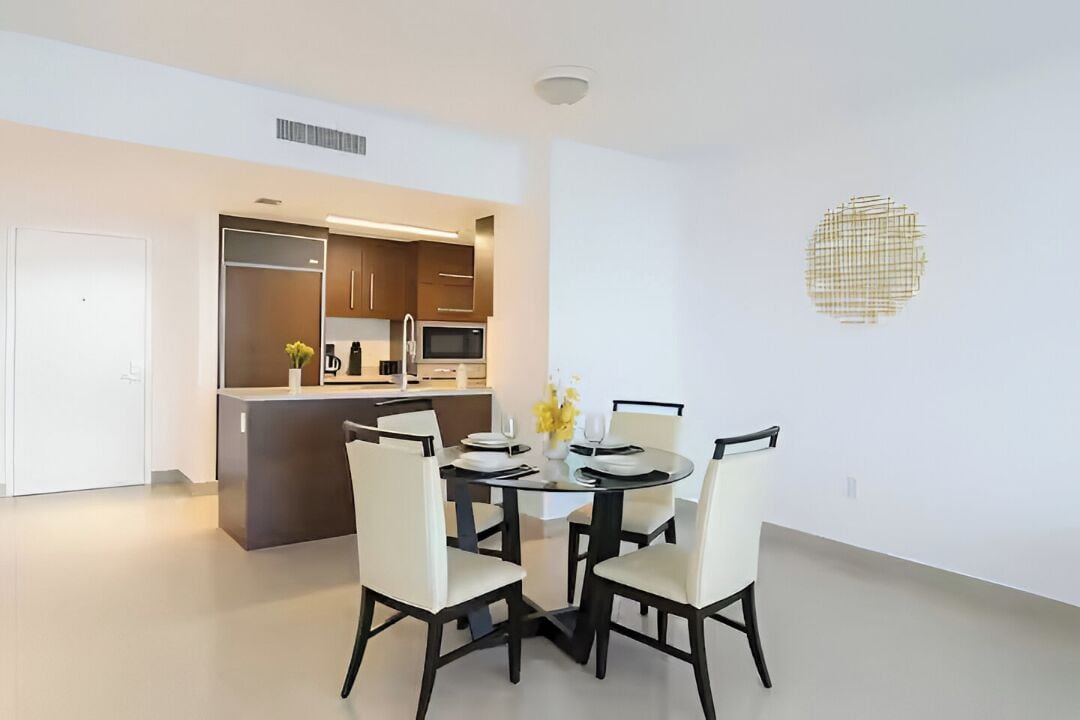 컴포트 스위트, 발코니, 바다 전망 | 다이닝