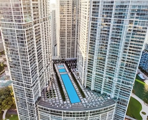 Exterior - The Stayora Luxury Suites - W Miami (Miami)