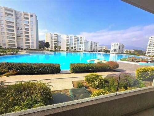 BEAUTIFUL APARTMENT IN LAGUNA PAPUDO FRONT LINE