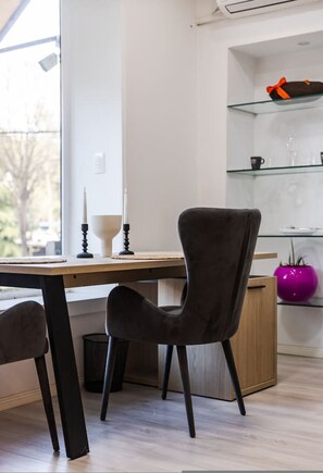 House - Central Comfy Spot Studio for 2 With Wi-fi (Tirana)