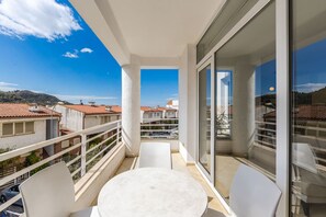 Room - Calm Living 2BR Apartment in Residential Area (Farkë)