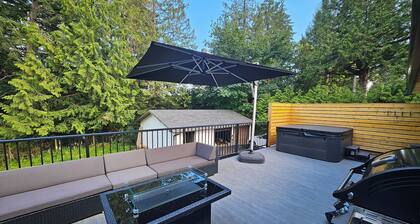 Halfmoon Bay Hideaway Top Suite