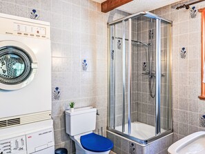 Bathroom - Vacation home Roxane by Interhome (Ovronnaz)