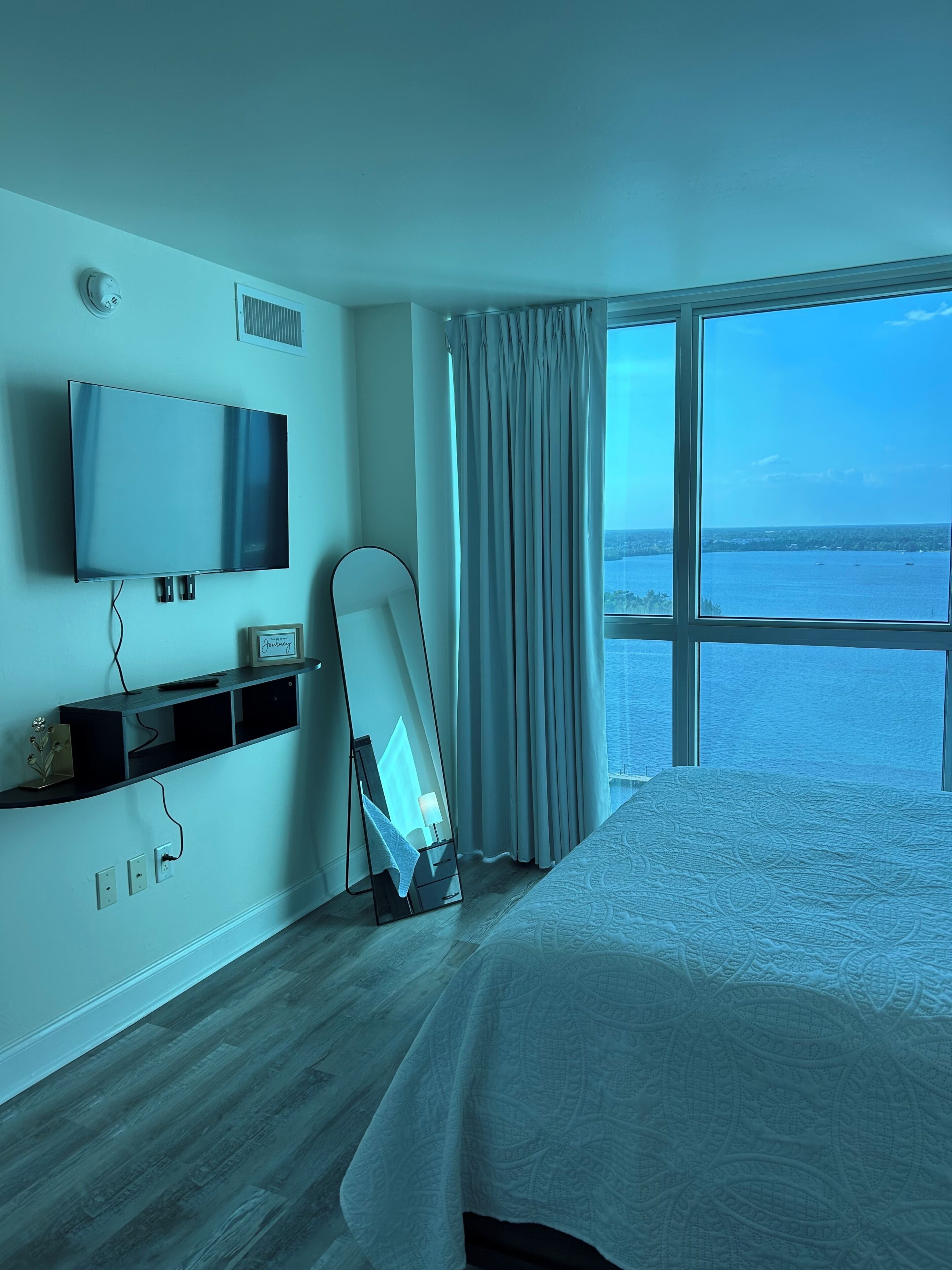1 chambre, fer et planche à repasser, Wi-Fi gratuit, draps fournis