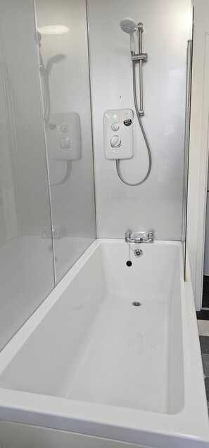 Shared Dormitory, 1 Bedroom | Bathroom