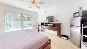 1 bedroom, Internet, bed sheets - Peaceful 1-bedroom rental with AC in welcoming Davenport (Davenport)