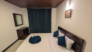 Comfort appartement, balkon, uitzicht op heuvels