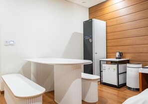 Twin Room | Interior - MPLACE (Incheon,)