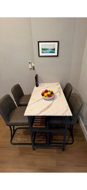 Dining - Private 2-bedroom Apartment in Central Brooklyn w (Brooklyn)