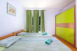 4 bedrooms, free WiFi, bed sheets - Villa Ester - Private Pool Escape for 8, Labin, Croatia (Labin)