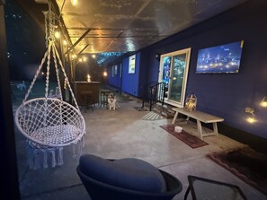 Terrace/patio - Sunny & SAndy Surf Social , 3/2 Mid Century Vibes ,Sunset Vibes, Coastal Stays (Myrtle Beach)