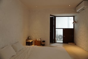 Standard Double Room - The Still (Nha Trang)