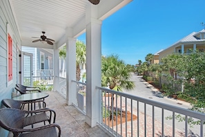 Terrace/patio - Large Pool, Hot Tub, Arcade, Golf Cart, Walk2Beach (Destin)