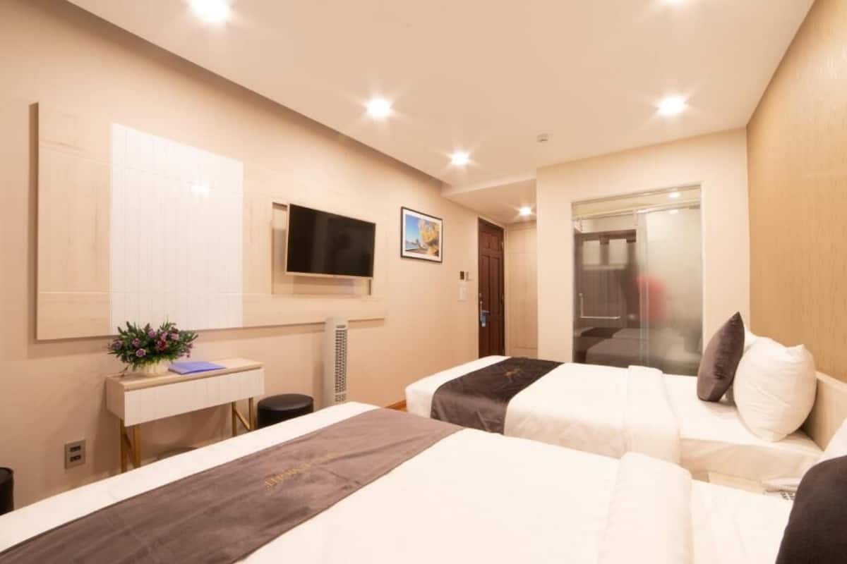 Family Room, City View