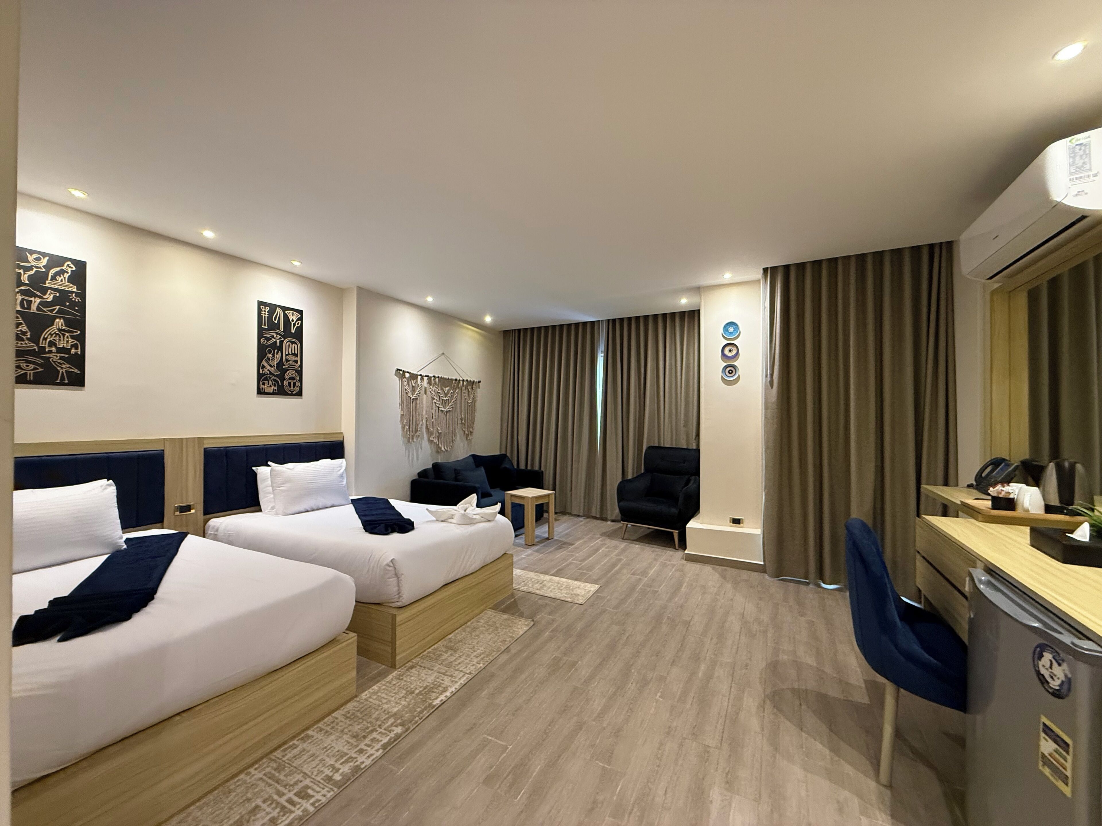 Deluxe Room, City View