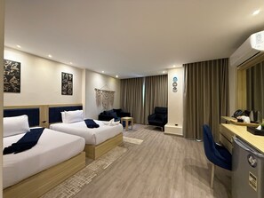 Deluxe Room, City View | In-room safe, free WiFi - Pyramids Khan Hotel (Giza)