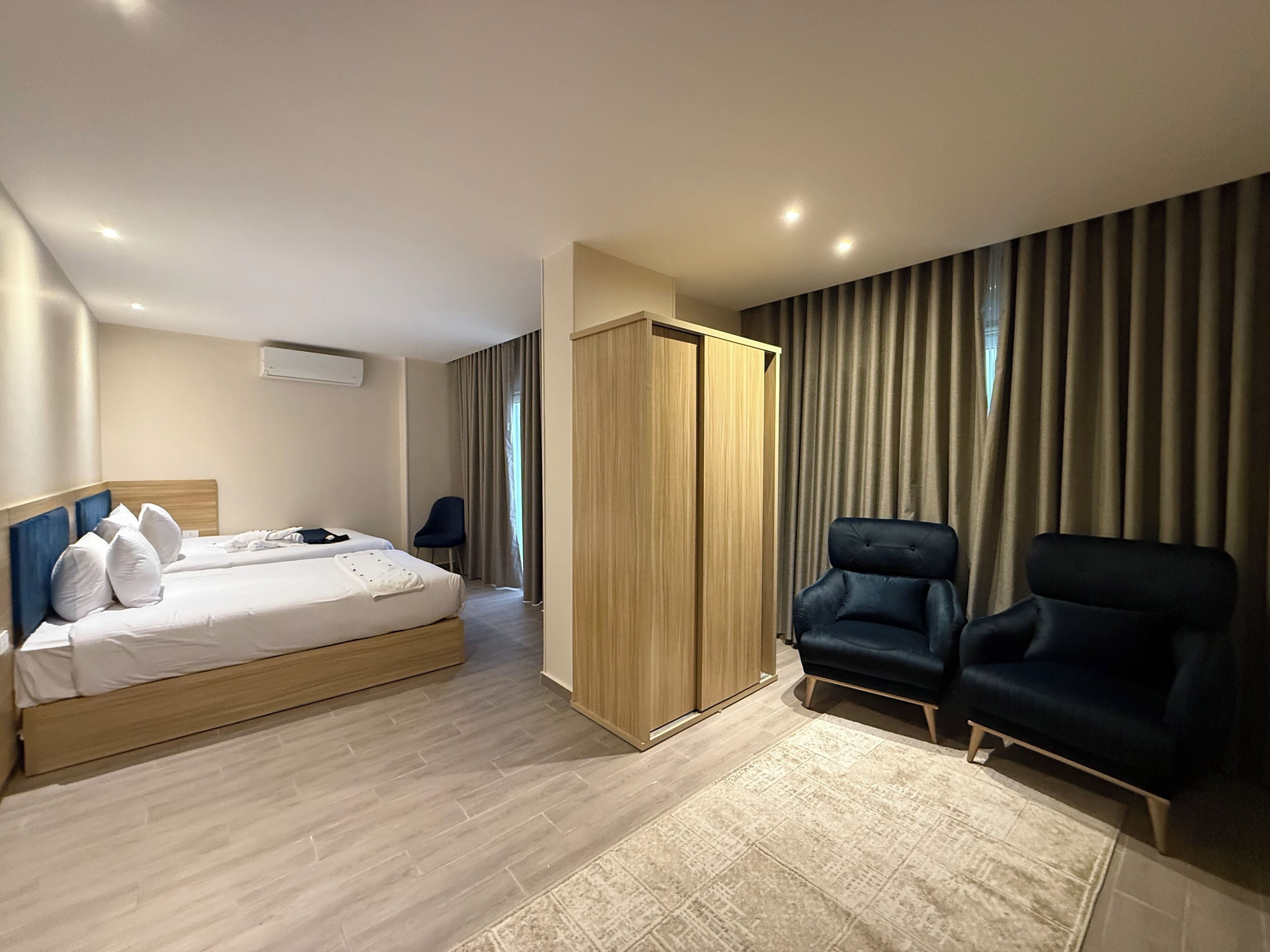 Superior Room, Balcony, Courtyard View