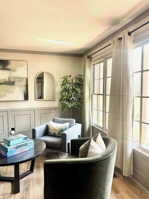 Interior - 5BR Corporate Housing | large yard | RV Parking (Decatur)