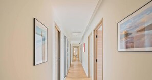 Interior - Villa La Carqueiranaise (CARQUEIRANNE)