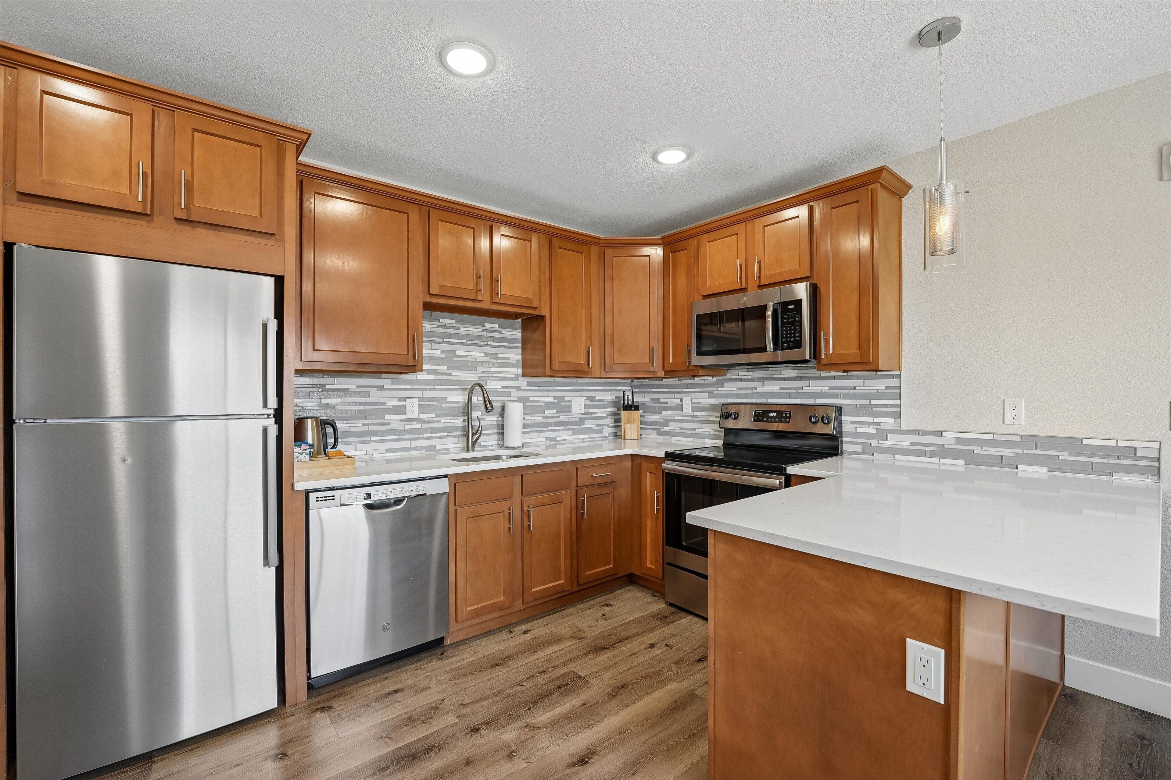 One Bedroom, King Bed (Self Check-in) | Private kitchen | Fridge, microwave, oven, stovetop