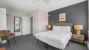 Two Bedroom, Queen Beds (Self Check-in)