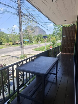 Zimmer, 6 Schlafzimmer, Raucher | Balkon