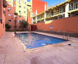 Outdoor pool - Studio Dar Pampa, Marrakech. (Marrakesh)