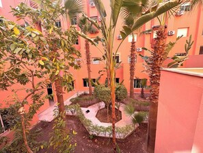 Property grounds - Studio Dar Pampa, Marrakech. (Marrakesh)
