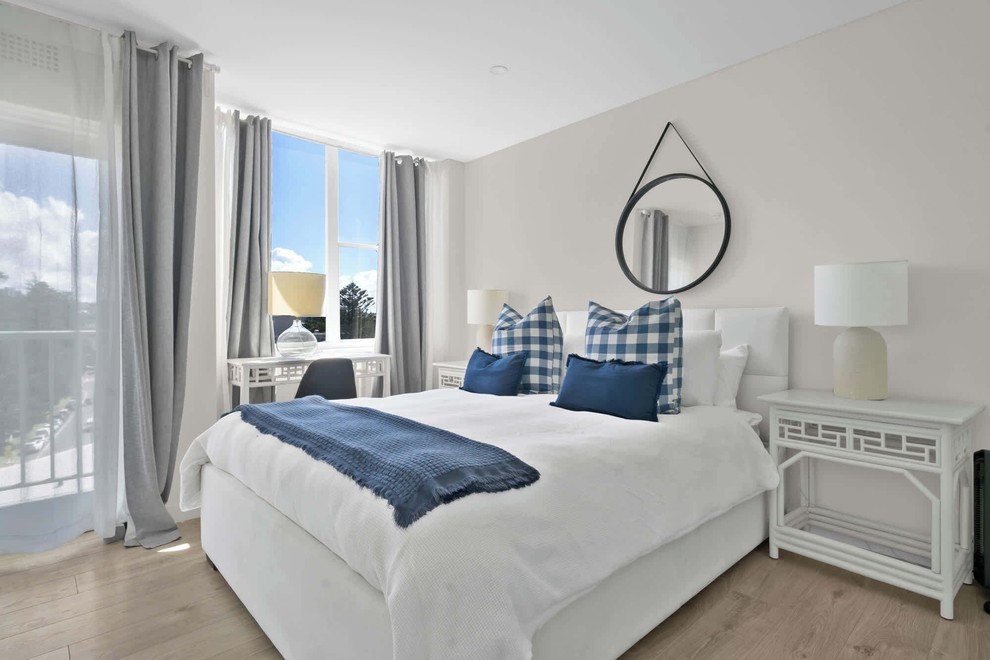 1 bedroom, desk, iron/ironing board, WiFi