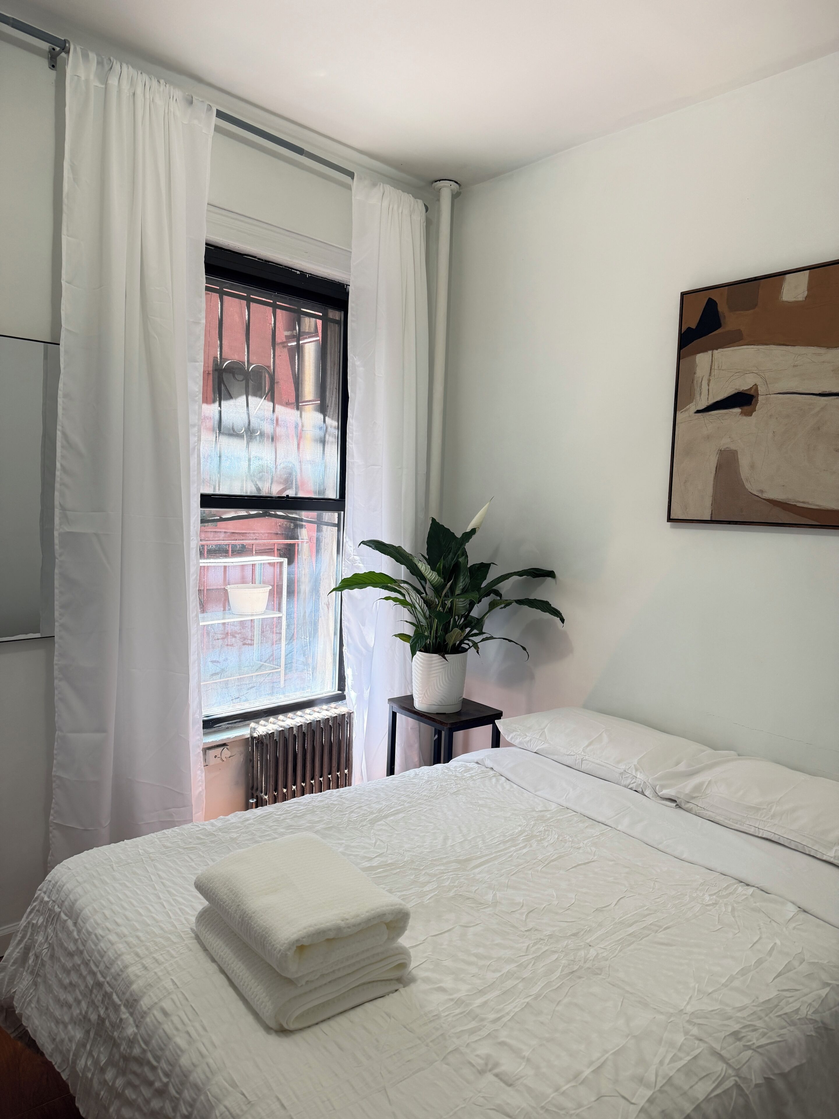 2 habitaciones, tabla de planchar con plancha y wifi gratis 