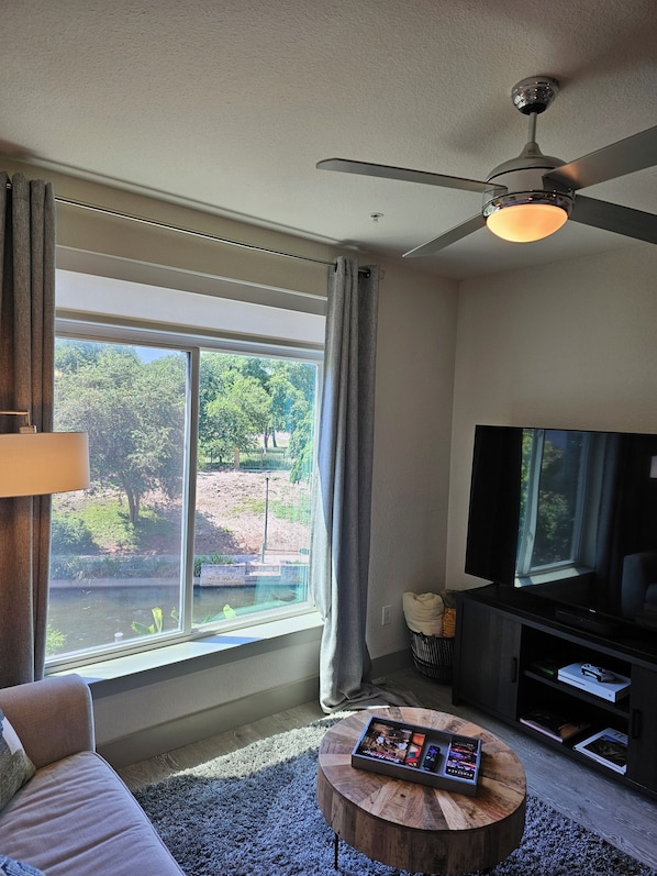 Condo, 1 Bedroom, Smoking, Balcony | Living room - Luxury Riverwalk Condo Pool, Balcony, Parking (San Antonio)