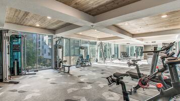 Condo, 1 Bedroom, Smoking, Balcony | Fitness studio