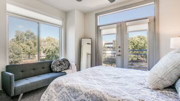 Condo, 1 Bedroom, Smoking, Balcony | 2 bedrooms