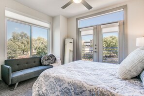Condo, 1 phòng ngủ, hút thuốc, ban công | 2 phòng ngủ 