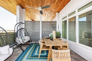 Condo, 1 Bedroom, Smoking, Balcony | Outdoor dining - Luxury Riverwalk Penthouse Pool & Skyline Views (San Antonio)